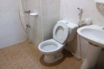 99 Inn Hotel Пак-Чонг Екстер'єр фото
